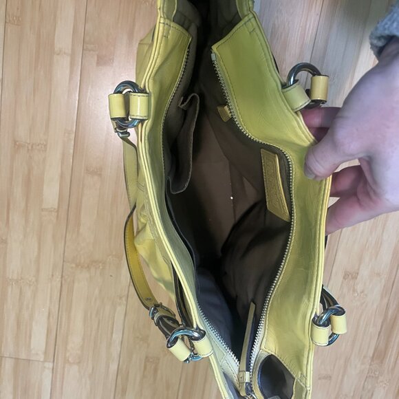 Coach Tote/shoulder Bag - Picture 6 of 9